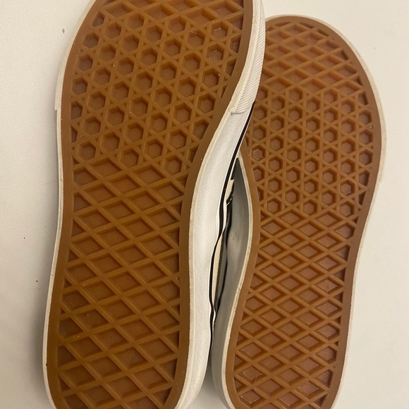 Checkboard Vans Slip On - Picture 4 of 4